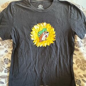 Buc-ees Black T-Shirt with Sunflower size adult large